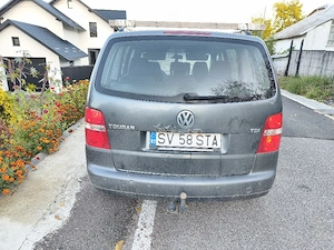 VW Touran  - imagine 5