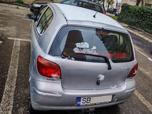 Vând Toyota Yaris 2004,1.4 diesel  - imagine 4