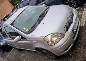 Vând Toyota Yaris 2004,1.4 diesel  - imagine 7