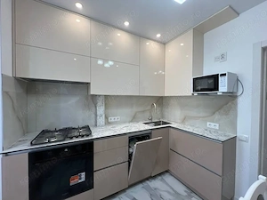 Apartament cu 2 camere de inchiriat in zona Tractorul - imagine 2