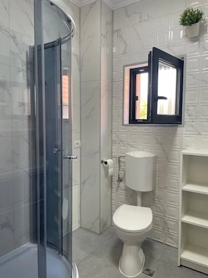 Vand vila deosebita , constructie noua , str.Livezilor , zona superba ! - imagine 7