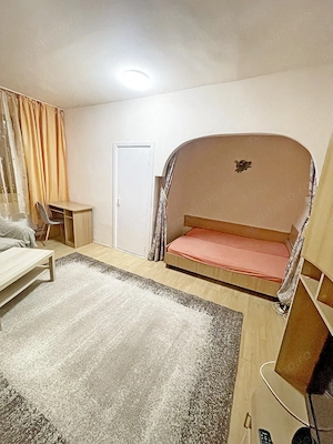 Zona Complexului Studențesc - de închiriat apartament cu o cameră cu centrală proprie la parte 250 E - imagine 8