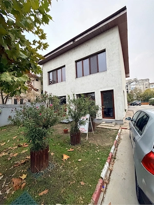 De inchiriat 50 mp 