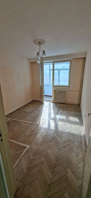 Vand apartament 3 camere, etaj 3, zona Orion - imagine 8