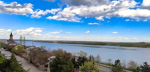Apartament Premium 2 Camere - Riviera by VIVA - Vedere Dunăre și Parcare Privată [Română & English]