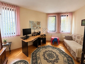 CASA P+2 ETAJE | PANOURI SOLARE | ZONA JUDETEAN | STRADA COLINELOR |ORADEA - imagine 7