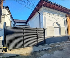 Casa interbelica P+M ultracentrala 270mp singur in curte   spatiu comercial schimb sau vand - imagine 2