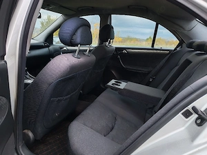 Mercedes C-class  - imagine 7