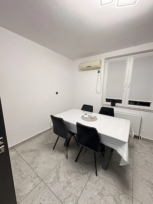 Vând apartament cu 4 camere complet renovat si utilat - imagine 5