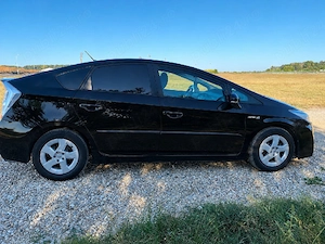 Toyota prius 3 hybrid xw3 1.8 99cp piese dezmembrez 