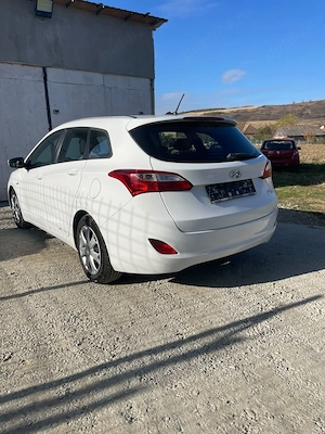 Hyundai  i 30 1.4 crdi euro 6 - imagine 3