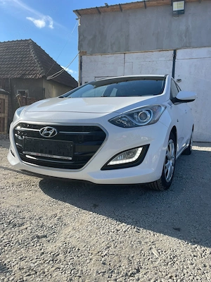 Hyundai  i 30 1.4 crdi euro 6 - imagine 6