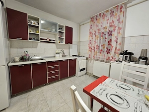 Etaj 2. Decomandat. Centrala proprie! - imagine 9