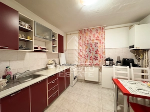 Apartament 3 camere decomandat, etaj 2/4, centrala proprie, Girocului - imagine 8