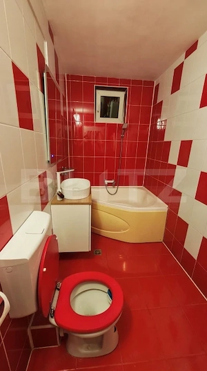 Apartament cu 3 camere, 2 bai zona Cantemir, decomandat - imagine 9