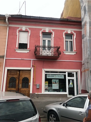 Central Ap 2 camere .. Arad. 