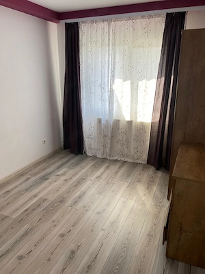 Apartament 3 Camere | Decomandat | 80mp | Tiglina - imagine 2