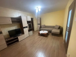 Proprietar, inchiriez apartament 2 camera in Resita ( Govandari )  - imagine 5