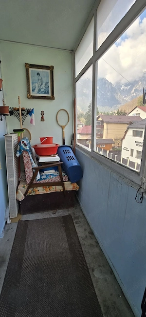 Apartament 2 camere cu vedere neobstrucționată spre Bucegi   bloc izolat, centrală proprie, mobilat  - imagine 8