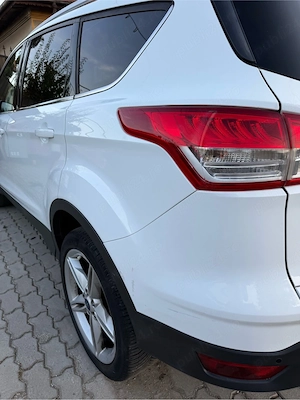 Ford Kuga Titanium 2.0 TDCi 163 CP 4WD Automată | 2013 | 141.335 km | Albă - imagine 6