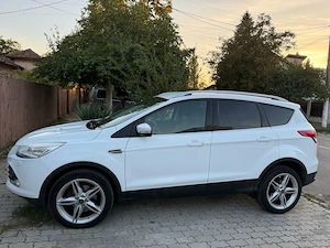 Ford Kuga Titanium 2.0 TDCi 163 CP 4WD Automată | 2013 | 141.335 km | Albă - imagine 4