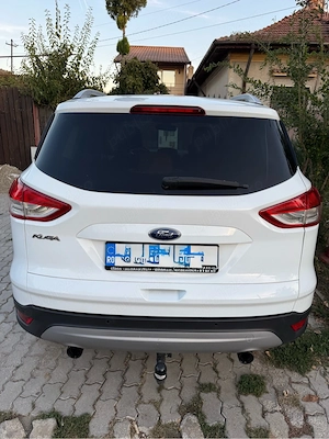 Ford Kuga Titanium 2.0 TDCi 163 CP 4WD Automată | 2013 | 141.335 km | Albă - imagine 9