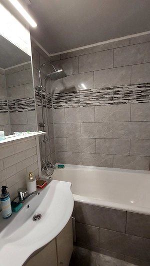 Apartament 2 camere, 55 mp, cu balcon, etaj intermediar  - imagine 8