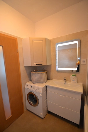3 camere, bloc nou, loc de parcare, zona Torontal, 500 euro - imagine 8