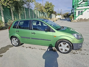 Ford Fiesta - imagine 7