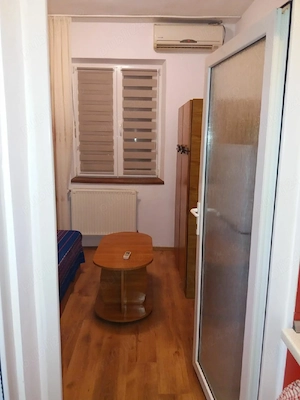 Proprietar, vand garsoniera in zona UMT - imagine 4