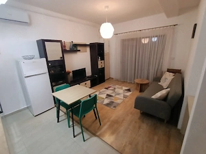 Aradului,la 1 Km de Iulius Mall,In Bloc Nou,Cu Centrala Proprie+Loc Parcare Privat cu Bariera,400 E - imagine 3