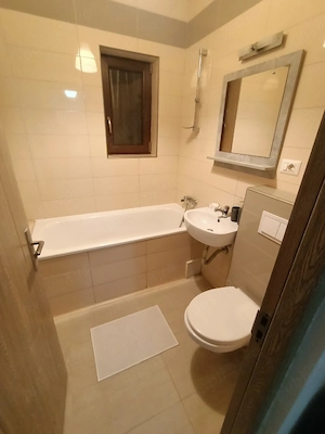Aradului,la 1 Km de Iulius Mall,In Bloc Nou,Cu Centrala Proprie+Loc Parcare Privat cu Bariera,400 E - imagine 9