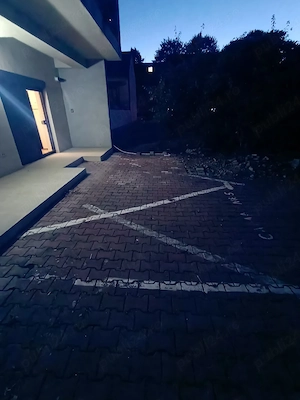 Aradului,la 1 Km de Iulius Mall,In Bloc Nou,Cu Centrala Proprie+Loc Parcare Privat cu Bariera,400 E - imagine 12