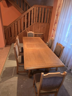 Masa din lemn masiv de stejar + 6 scaune