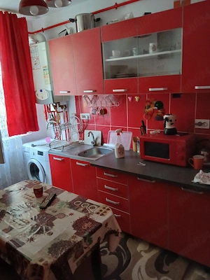 închiriez apartament  - imagine 5