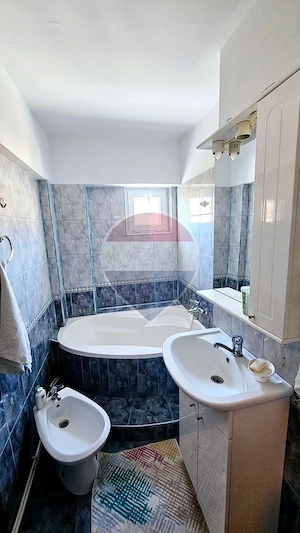 Apartament cu 3 camere de închiriat în zona Precista - imagine 18
