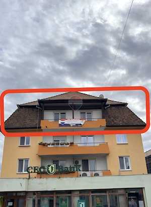 Apartament spațios la ultimul nivel, cu vedere la centrul Mediașului - imagine 2
