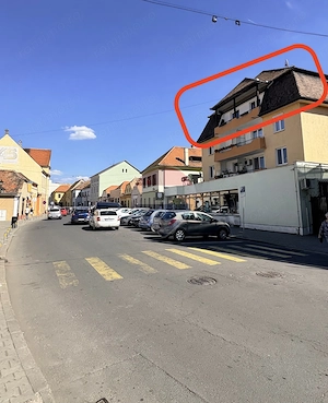 Apartament spațios la ultimul nivel, cu vedere la centrul Mediașului - imagine 3