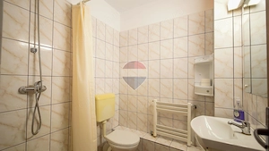 Comision 0 %! Pensiune cu 12 camere de vânzare, str. De Mijloc! - imagine 12