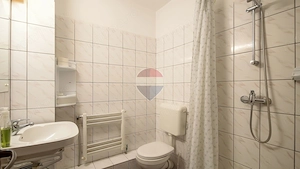 Comision 0 %! Pensiune cu 12 camere de vânzare, str. De Mijloc! - imagine 11