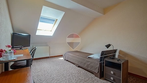 Comision 0 %! Pensiune cu 12 camere de vânzare, str. De Mijloc! - imagine 18