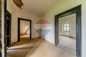 Casă de vacanta intr-o locatie de vis de vanzare in Carand,Romania - imagine 12