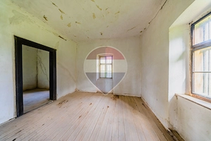 Casă de vacanta intr-o locatie de vis de vanzare in Carand,Romania - imagine 7