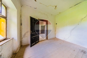Casă de vacanta intr-o locatie de vis de vanzare in Carand,Romania - imagine 9