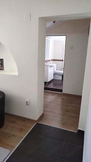 Persoană fizică ofer spre închiriere apartament cu două camere - 275 euro  - imagine 6