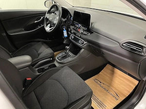 Hyundai i30 - imagine 10