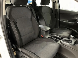 Hyundai i30 - imagine 9