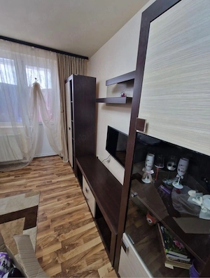 inchiriez apartament 2 camere  - imagine 2