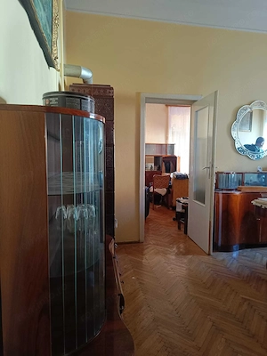 Apartament cu 2 camere de vânzare în Centrul Istoric al Brașovului   Piața Sfatului   Piața George E - imagine 4