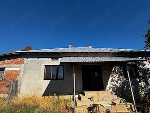 Casă 104 mp + anexe, 3.846 mp curte și 8.681 mp teren vizavi   Vitomirești